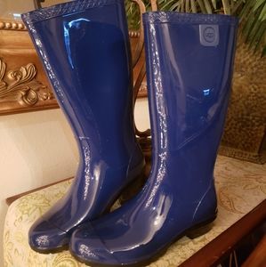 UGG rain boots